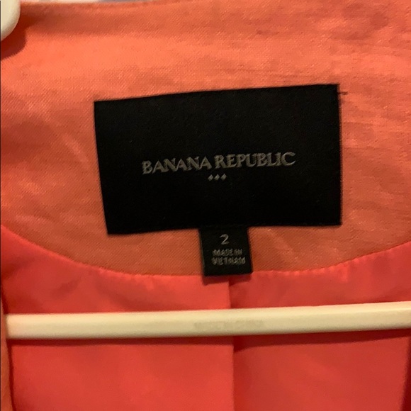 Banana Republic 100% linen coral blazer - Picture 2 of 4